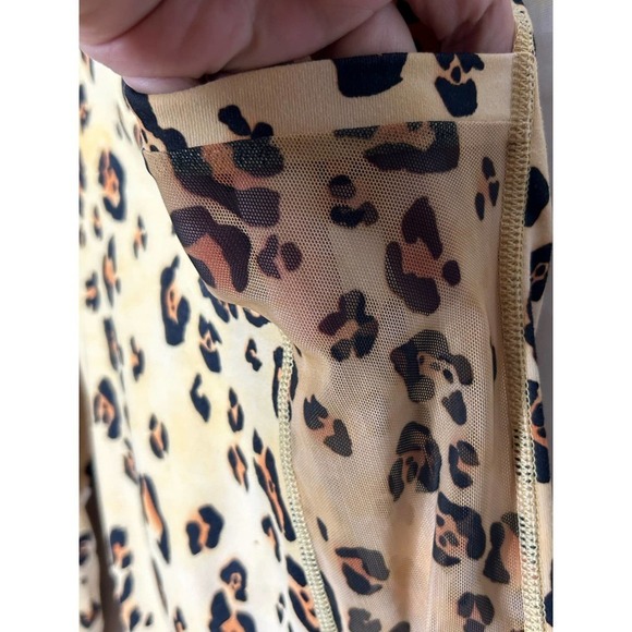 Fabletics On The Go Power Hold Leopard Print Leggings M - Picture 4 of 7